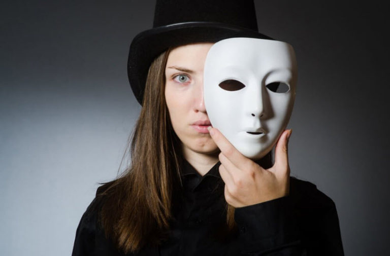 Disturbing Partnership of Deception between Science and Industry